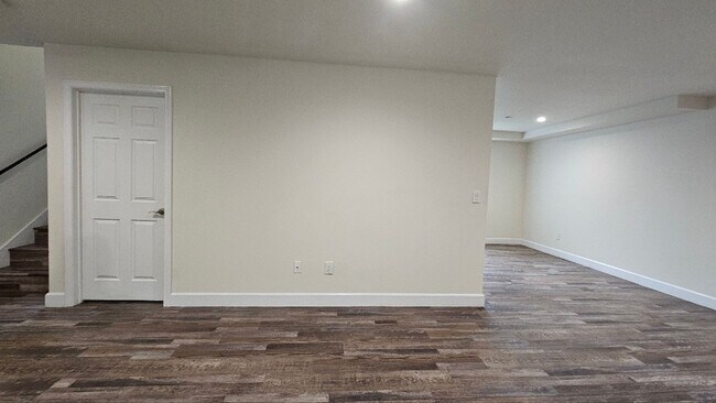 Building Photo - 23(1456,1458)