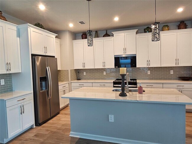 Building Photo - 3776 Maxwell Park Dr