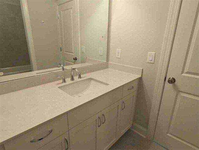 Building Photo - 5007 Bellmoore Park Ln