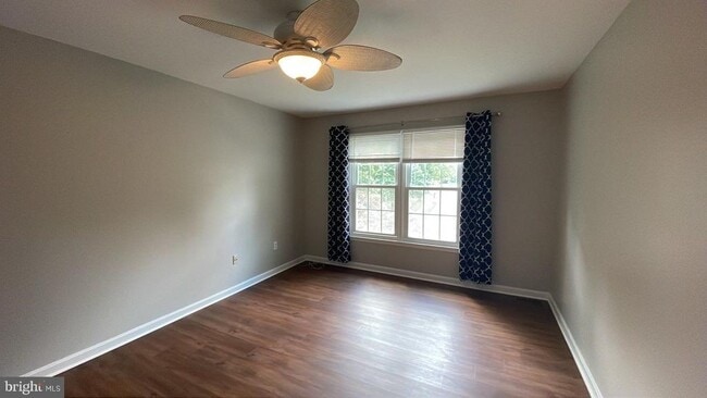 Building Photo - 8688 Wheatfield Way