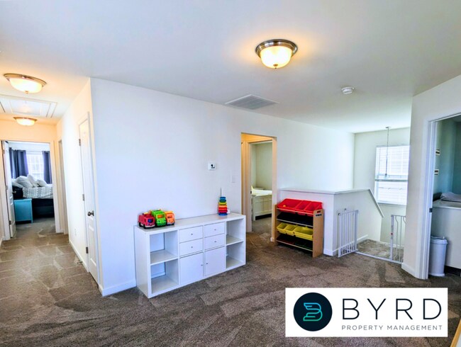 Building Photo - 16901 Thornapple Run