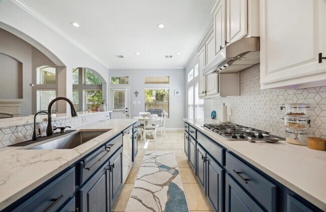 Building Photo - 86 N Victoriana Cir