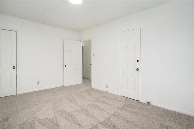 Building Photo - 1706 Redwood Dr