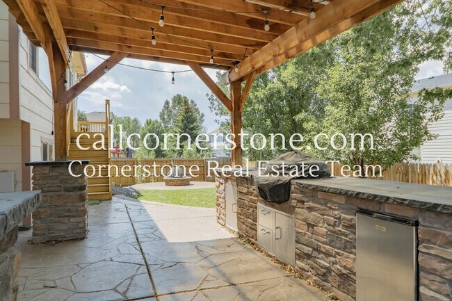 Building Photo - 4640 Kashmire Dr