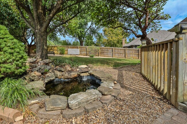 Building Photo - 5095 S Wanda Gray Ave