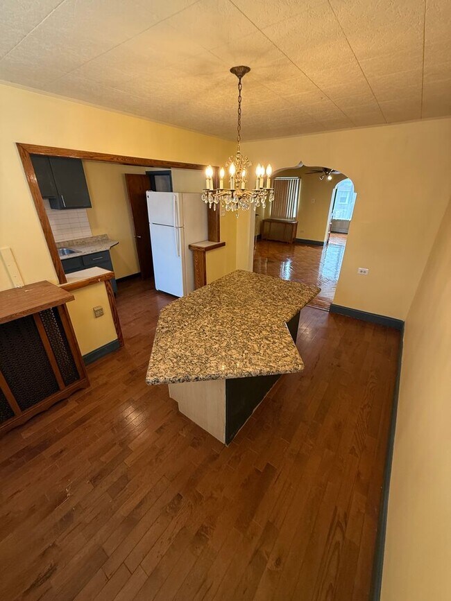 Building Photo - Wonderful Southwest Philadelphia Townhome