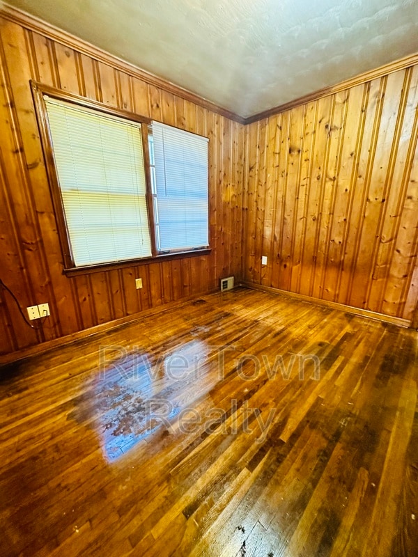 Building Photo - 1436 Whitney Ave