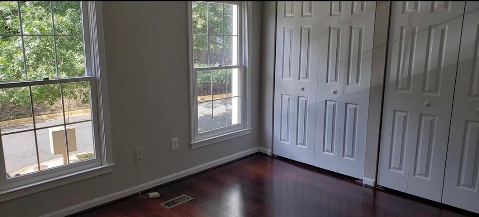 Building Photo - 8503 Gambel Oak Dr