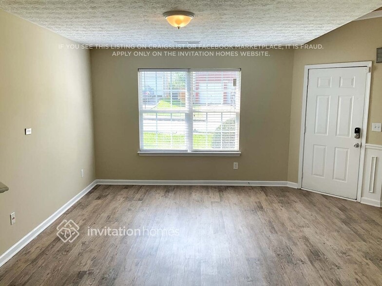 Building Photo - 2514 Brookgate Way
