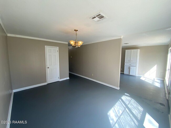 Building Photo - 1140 Madeline Ave