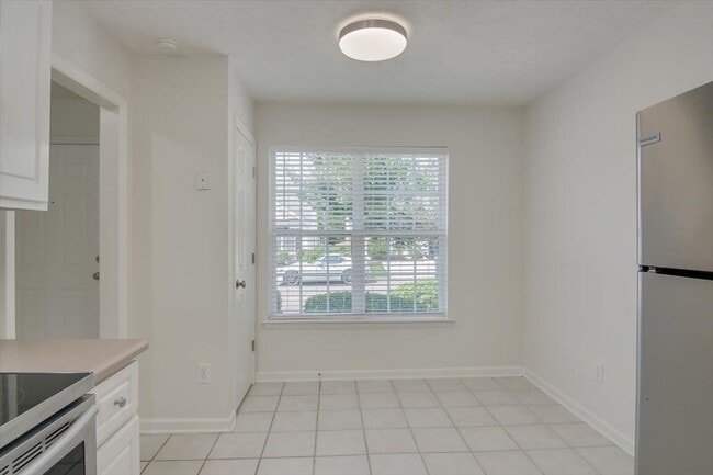 Building Photo - 968 Cammaron Way