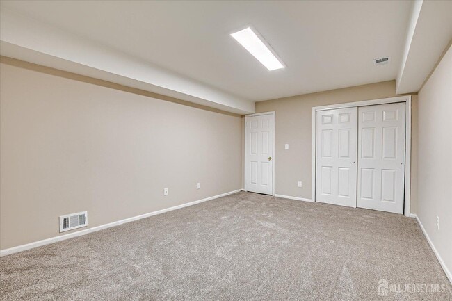 Building Photo - 142 Beverly Hill Terrace