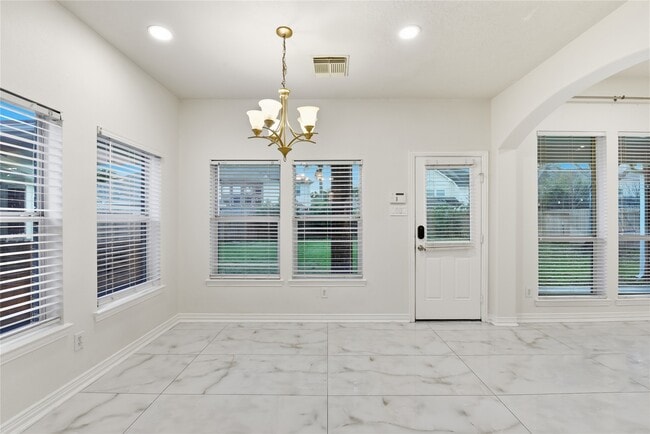 Building Photo - 6507 Hill Haven Ct