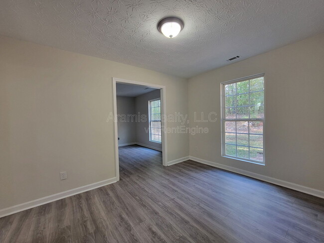 Building Photo - 120 Buddy Blvd