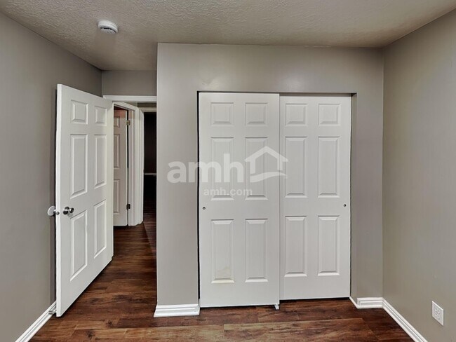Building Photo - 447 S 1250 E