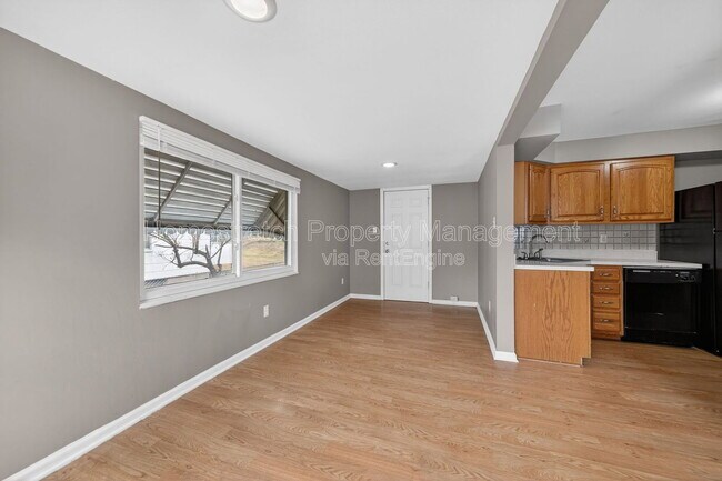 Building Photo - 10201 Surf Dr