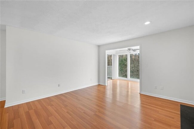 Building Photo - 1809 Augusta Dr