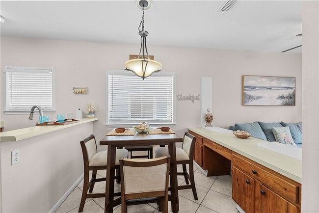 Building Photo - 15010 Leeward Dr