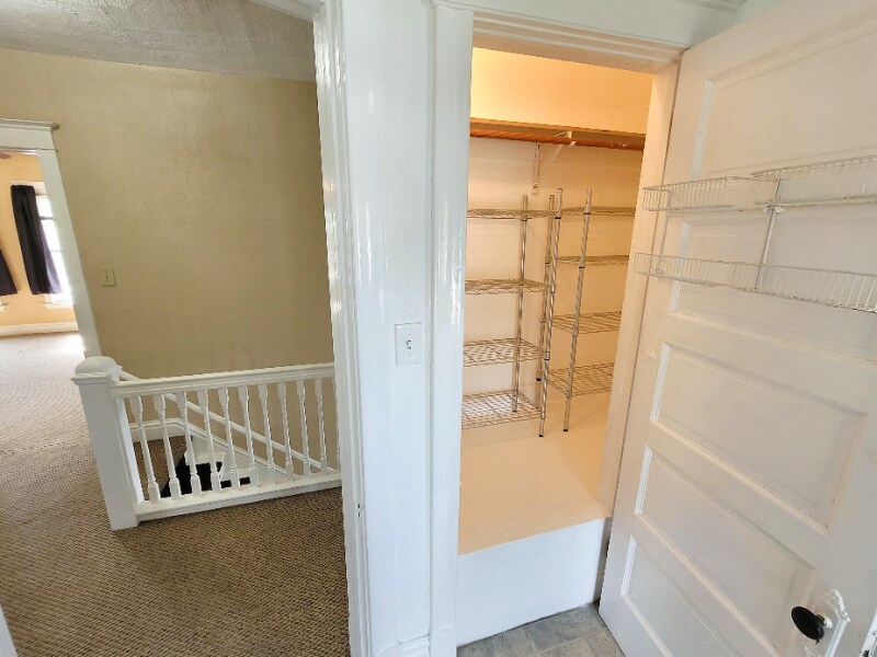 Building Photo - 600 Raub St