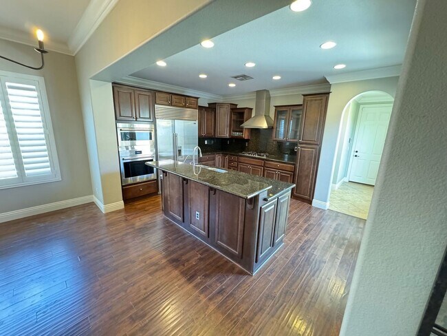 Building Photo - Southern Highlands Gem | 3 Bed, 2.5 Bath w...