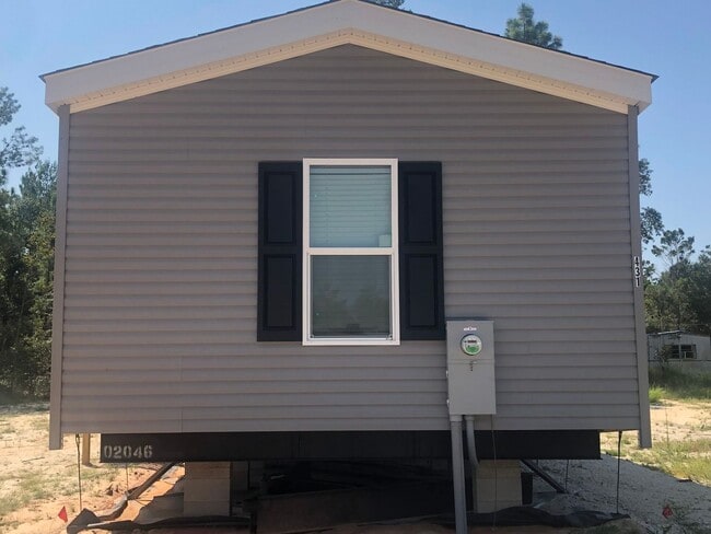 Building Photo - BRAND NEW-3 Bedroom / 2 Bath-LUXURY MOBILE...