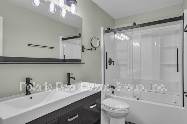 Building Photo - 8105 Allisonville Rd