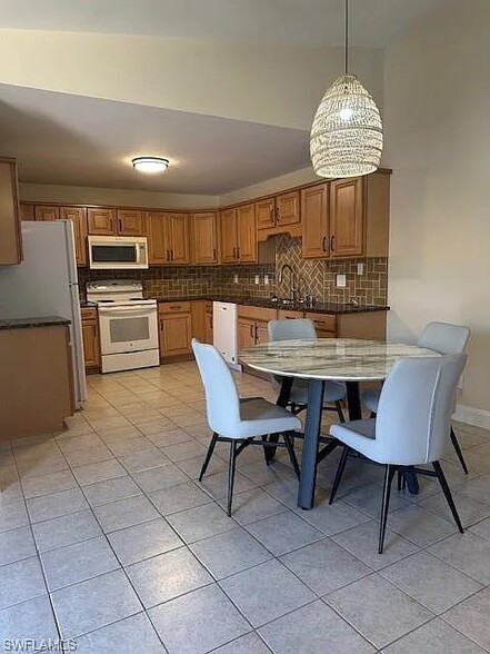 Building Photo - 5638 Foxlake Dr