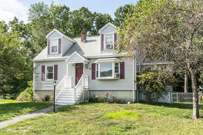 Building Photo - 5 Leon St