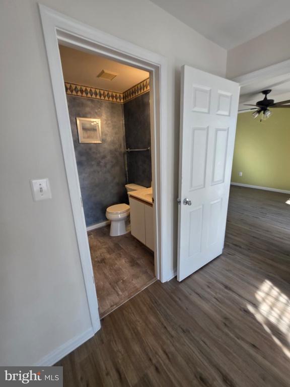 Building Photo - 1055 Gardenview Loop