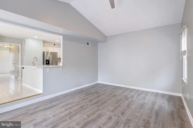Building Photo - 8010 Old Parsonage Ct