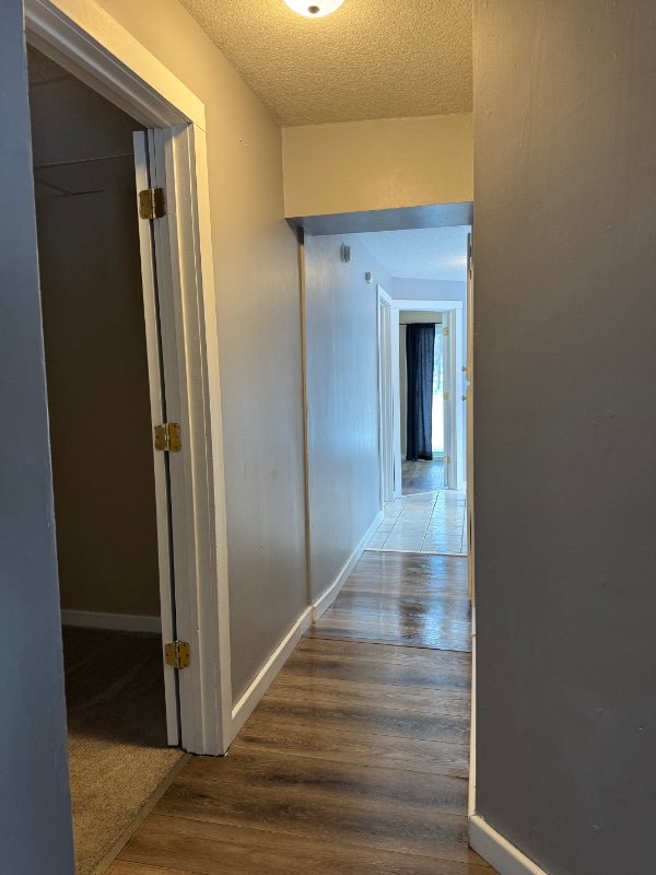 Building Photo - 1644 Myrtle St N