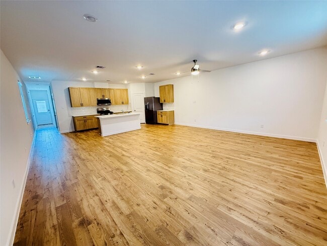 Building Photo - 3562 Lovebird Ln