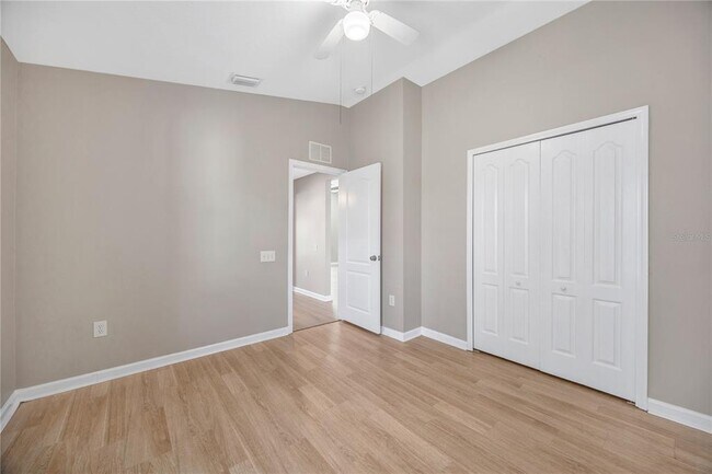 Building Photo - 30435 Annadale Dr