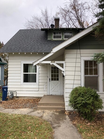 Building Photo - 509 E Vernon Ave