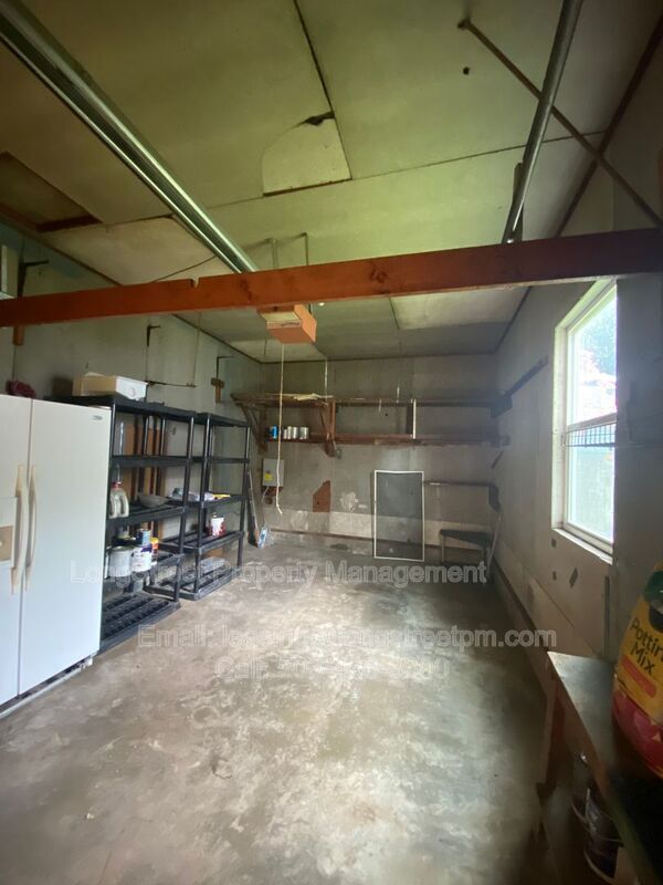Building Photo - 390 23rd St SE