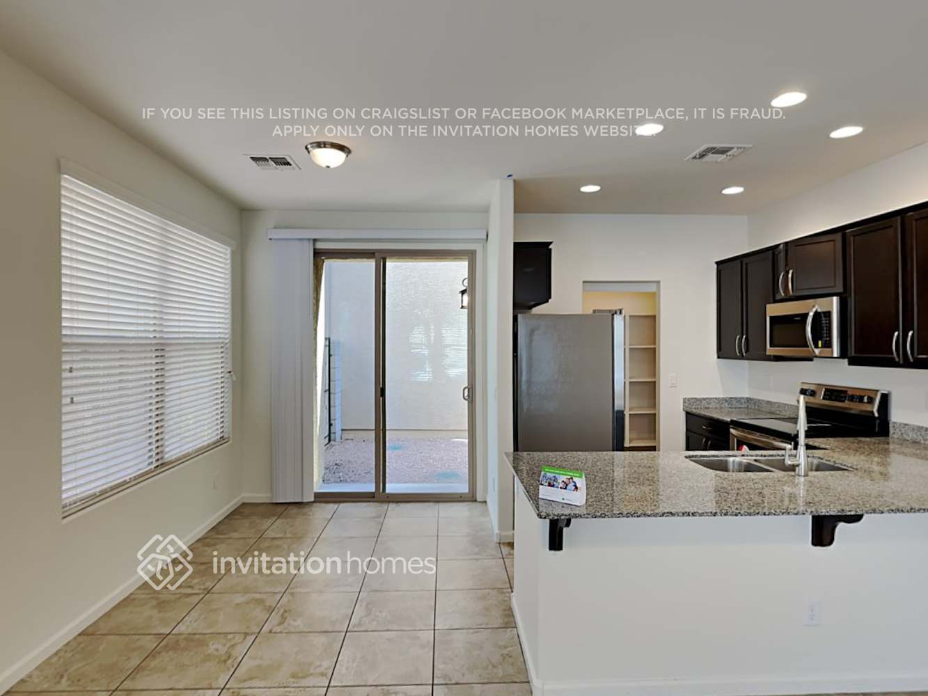 Building Photo - 1443 S Ponderosa Dr