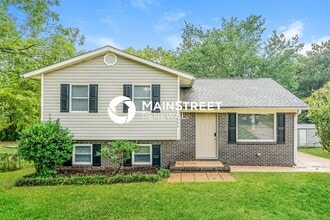 Building Photo - 3 Bedroom Pet-Friendly Home in Leeds, AL with Main Street Renewal