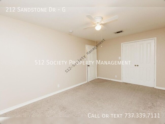 Building Photo - 212 Sandstone Dr