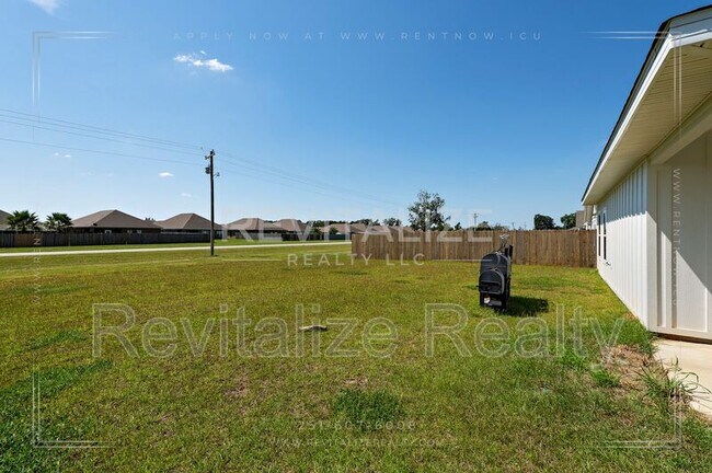 Building Photo - 19426 Ghost Horse Dr