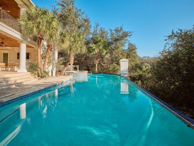 Building Photo - 2705 Island Ledge Cove