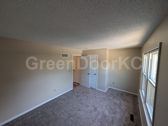 Building Photo - 13843 S Constance Ct