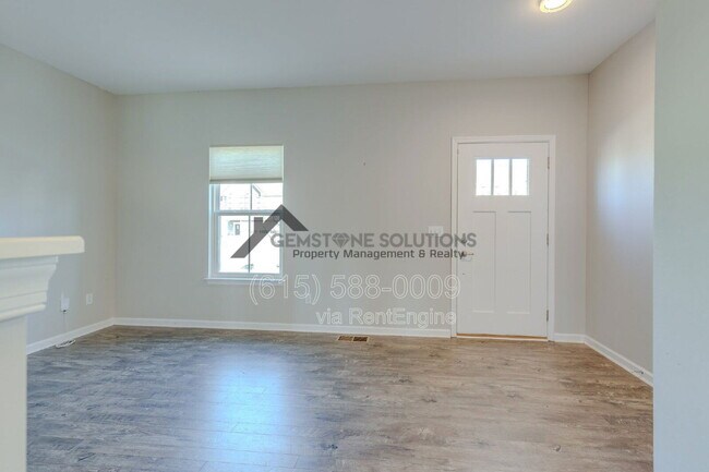 Building Photo - 2704 Orleans Dr