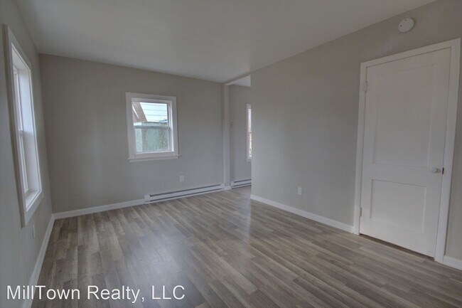 Building Photo - 2 br, 1 bath House - 3856 Johnson Ave