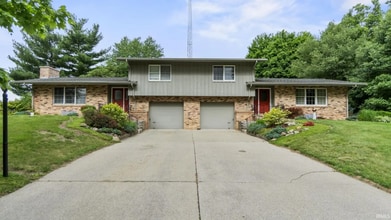 Building Photo - 2105 S 150 W