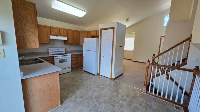 Building Photo - 7238 Banberry Dr
