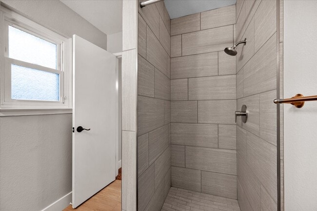 Building Photo - 1488 Indianapolis Ave