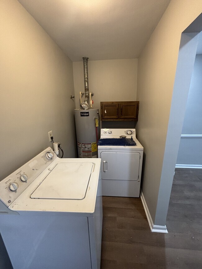 Building Photo - 1724 Silver Ln