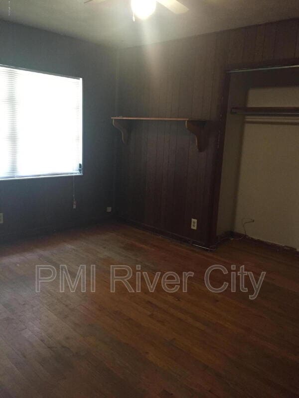 Building Photo - 7473 Greenway Dr