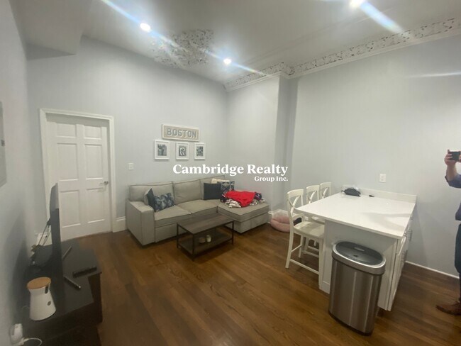 Building Photo - 475 Massachusetts Ave