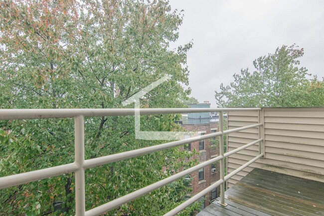 Building Photo - HOT ALLSTON LISTING!!!!